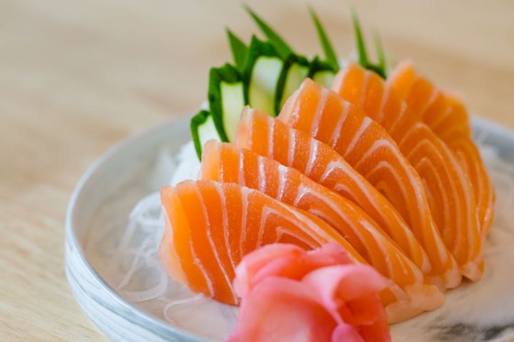 sashimi-di-salmone-eight-sushi-poke-lugano.jpg