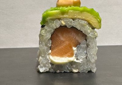 Uramaki salmone e avocado