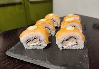 Uramaki salmone e tonno